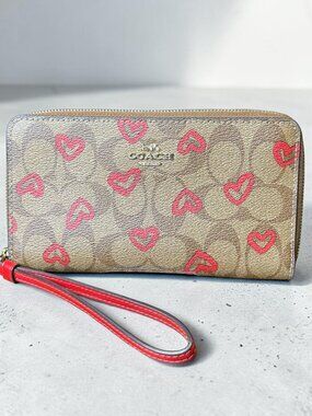 Coach Large Phone Wallet in Signature Canvas with Crayon Hearts Print